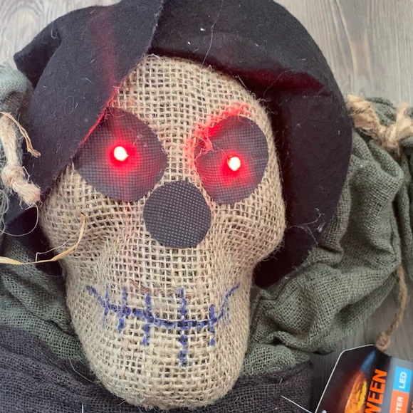 Halloween Hanging Scarecrow 6FT - Picture 2 of 4